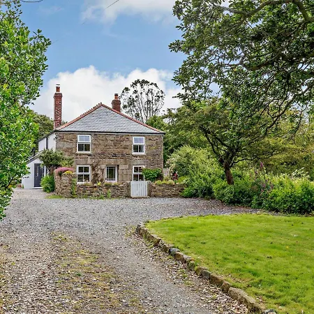 2 Bed In Hayle 79991 Leedstown