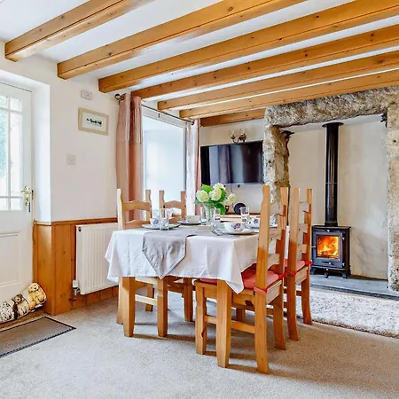 2 Bed In Hayle 79991 Holiday home *